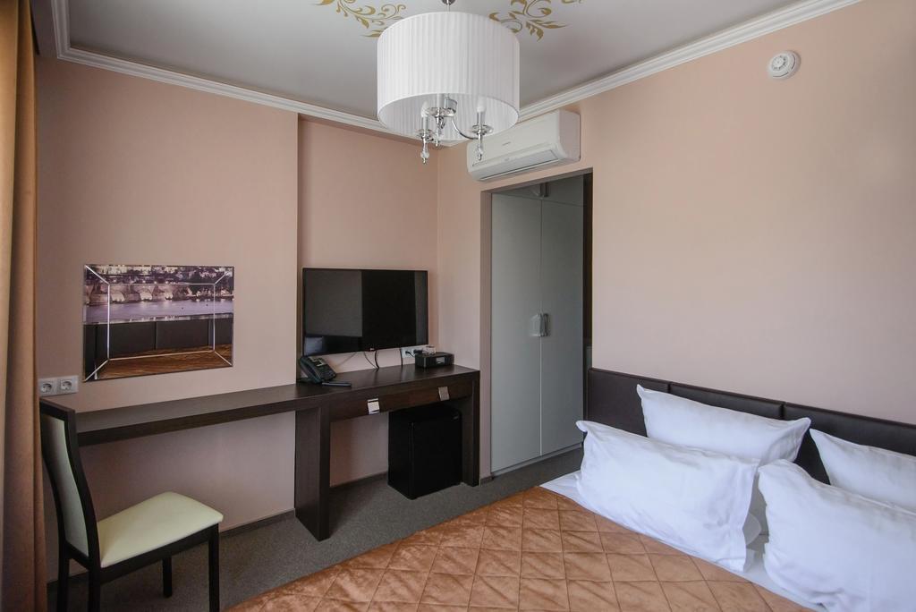 Ahotels Design Style On Tolstogo Novosibirsk Room photo